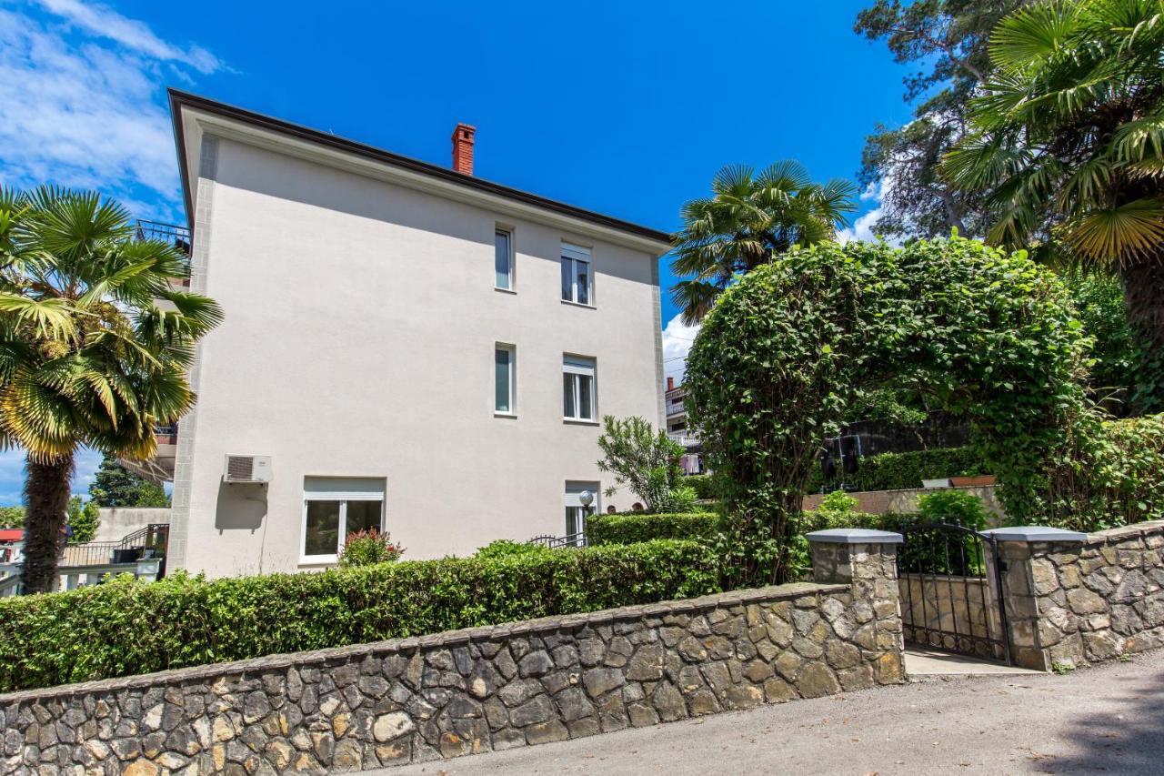 Apartments & Rooms Milcetic D Malinska Zewnętrze zdjęcie